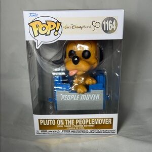 Funko Pop Walt Disney 50th Anniversary Pluto in People Mover #1164
